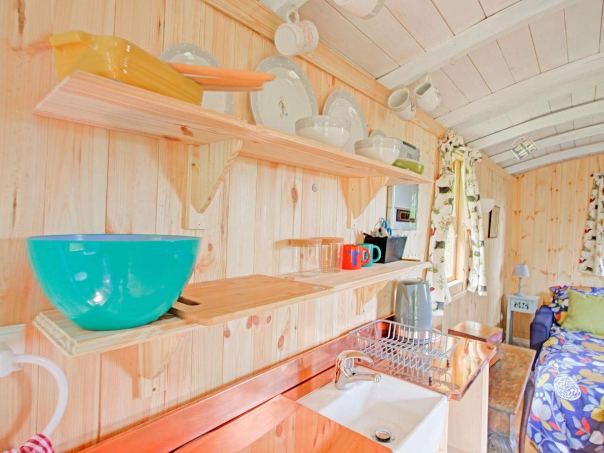 Hill View Holiday Home With Garden ทอนทัน ห้อง รูปภาพ